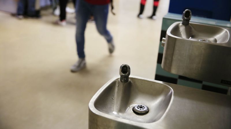 UCnpi's tweet card. Kids need water throughout the school day, whether they are in class or playing at recess. Making drinking water more accessible could improve their health, a new study found.