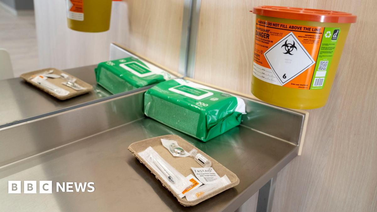 Erudite4Unity's tweet card. The Thistle currently lets people inject heroin or cocaine while under medical supervision without being prosecuted, but does not have a smoking room.