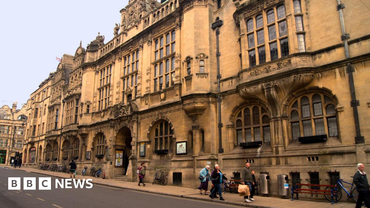 chrisjarvisdiy's tweet card. A Green party motion called on Oxford City Council to oppose far right rhetoric.