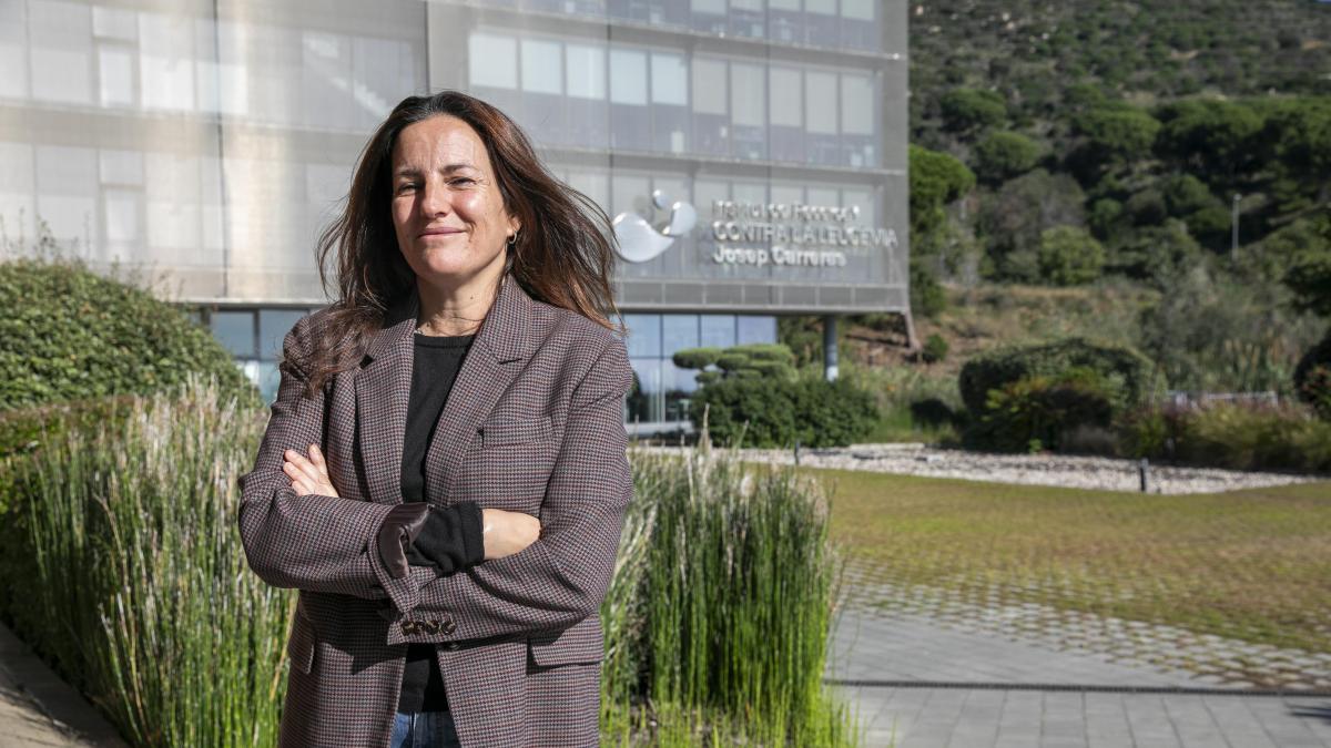 CaixaResearch's tweet card. Mariona Graupera, investigadora Icrea en el Instituto de Investigación contra la Leucemia Josep Carreras, es coordinadora del proyecto internacional BEMOSAIC, que ha