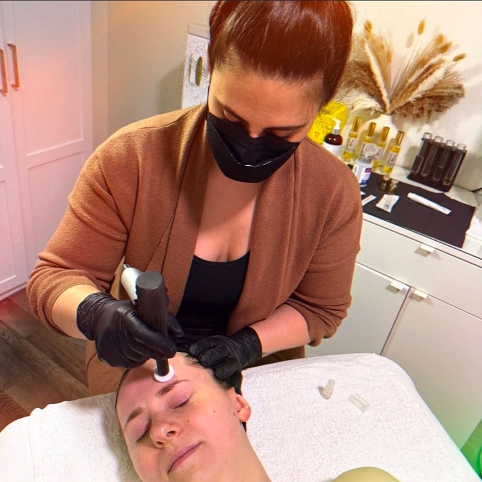 rmoutlook's tweet card. With deepest gratitude, Jessica Yaacoub, clinical aesthetician and owner of Purity Skin & Beauty, says thank you to those who voted in the Best of the Bow awards. Thanks to reader and community...