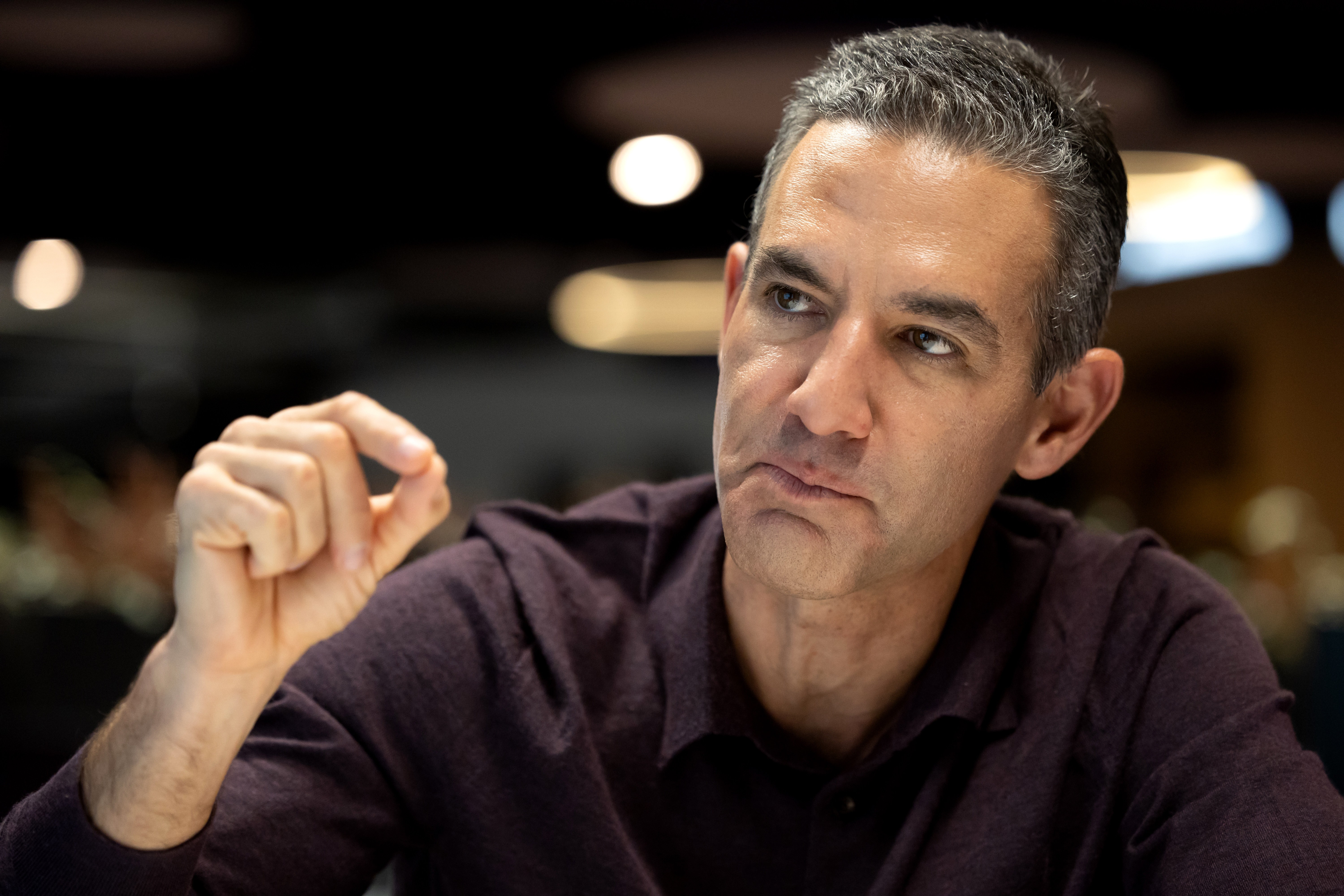 PipelineValor's tweet card. No LinkedIn, executivo expõe divergências sobre tributação, concorrência e inclusão financeira