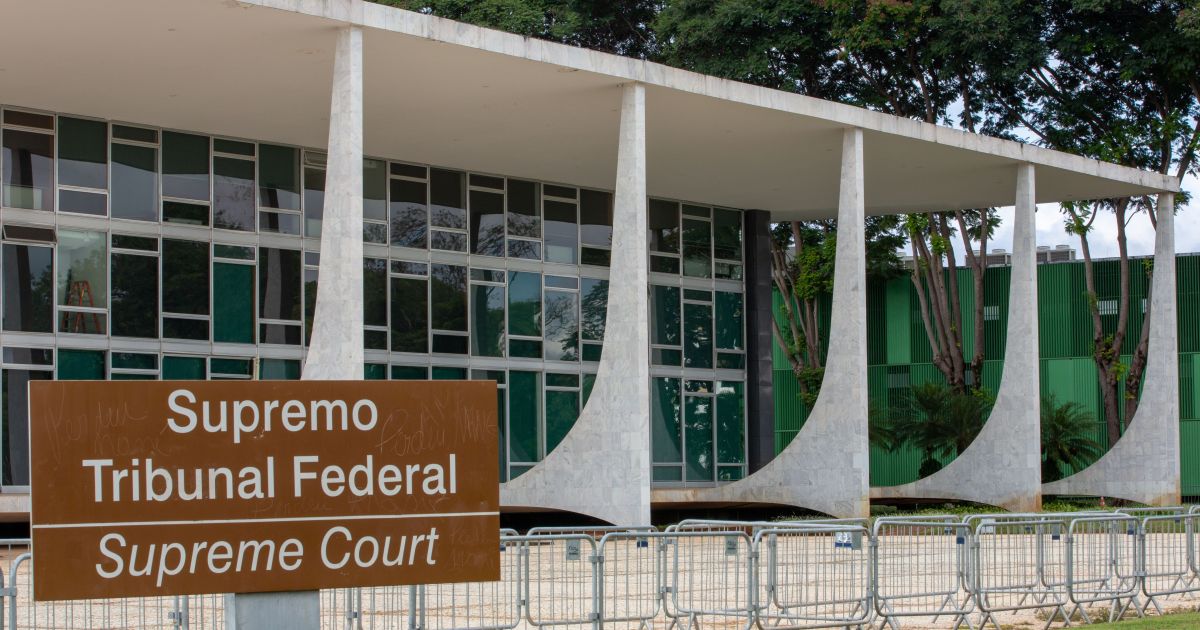 CNNBrasil's tweet card. Em nota, Clubes Naval, Militar e da Aeronáutica falam em "injustas prisões" e em "penas desequilibradas"