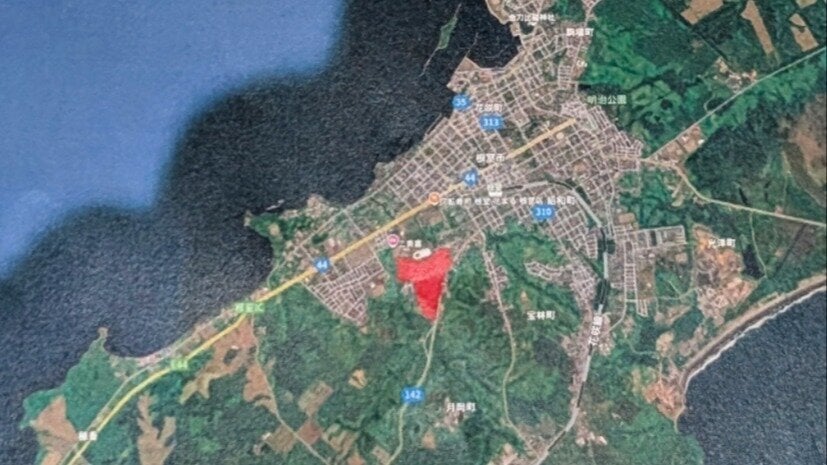 hJ2sgFN4Dxf4z9S's tweet card. 北海道根室市のメガソーラー建設を中止したい