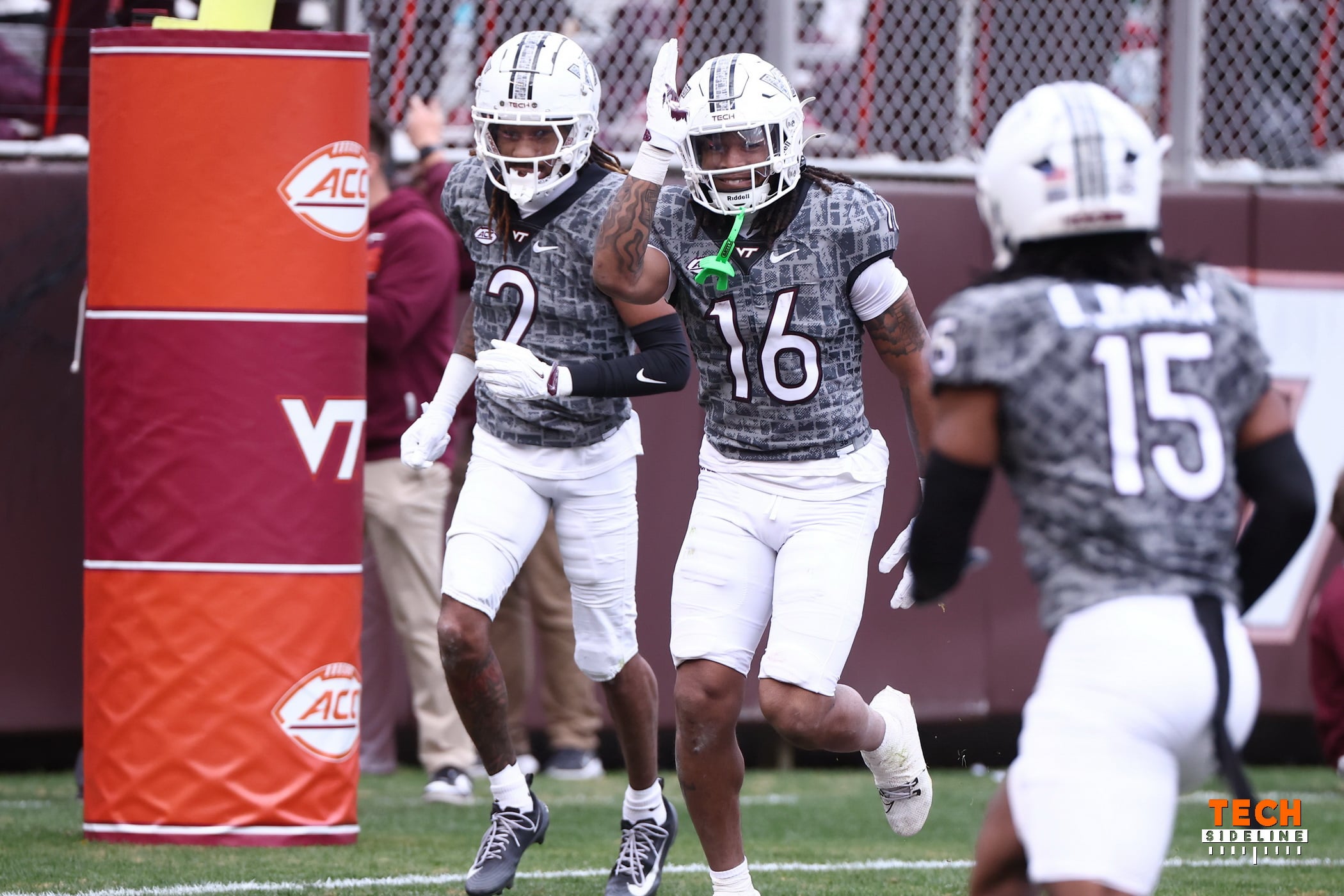 TechSideline's tweet card. Back from a torn ACL suffered in practice leading up to last year's Duke's Mayo Bowl, Overton scored his first career touchdown last week.