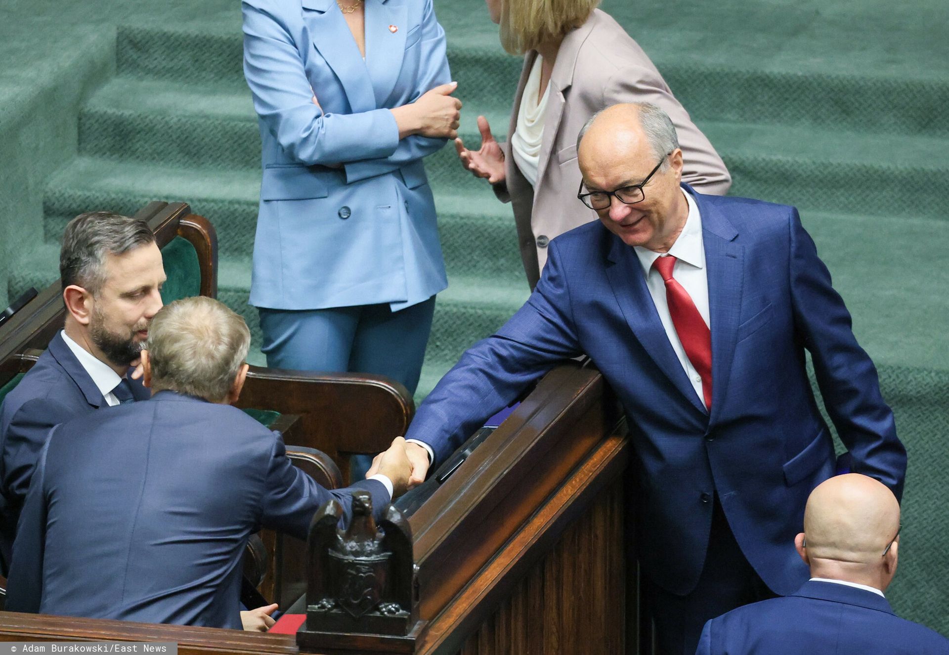 wroblewski_m's tweet card. Wiele wskazuje na to, że Włodzimierz Czarzasty - mimo objęcia funkcji marszałka Sejmu - zamierza ponownie ubiegać się o stanowisko przewodniczącego Nowej Lewicy - wynika z nieoficjalnych rozmów...