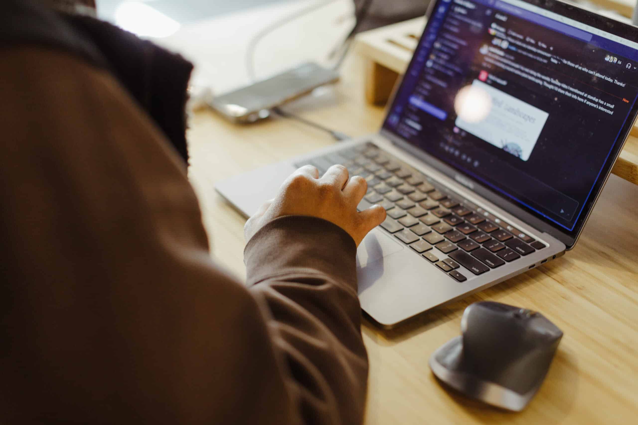 chapuzon's tweet card. Macros let you capture a series of actions and replay them, building complex, repeatable edits using the Vim capabilities you already know.