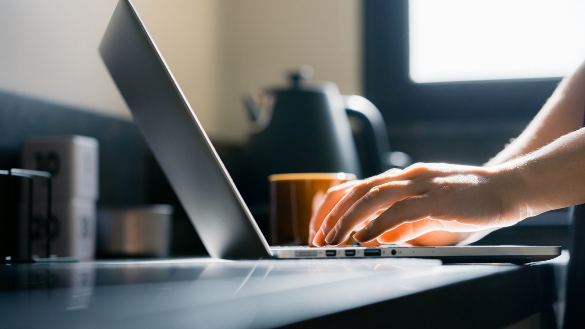 ExtremeTech's tweet card. ChromeOS isn't going anywhere yet, though.