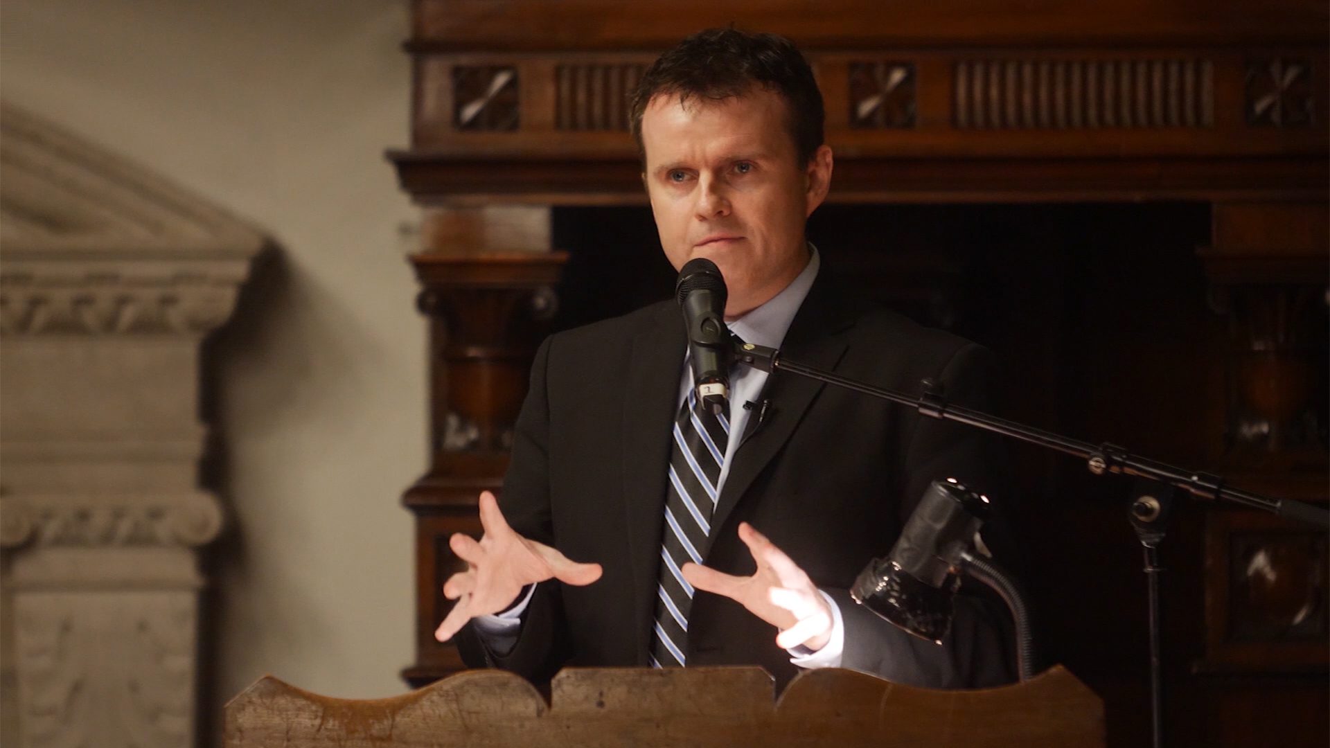 NewDiscourses's tweet card. In this brilliant and hilarious talk, Andrew Doyle provides a worthy and robust defense of both free speech and free thought.