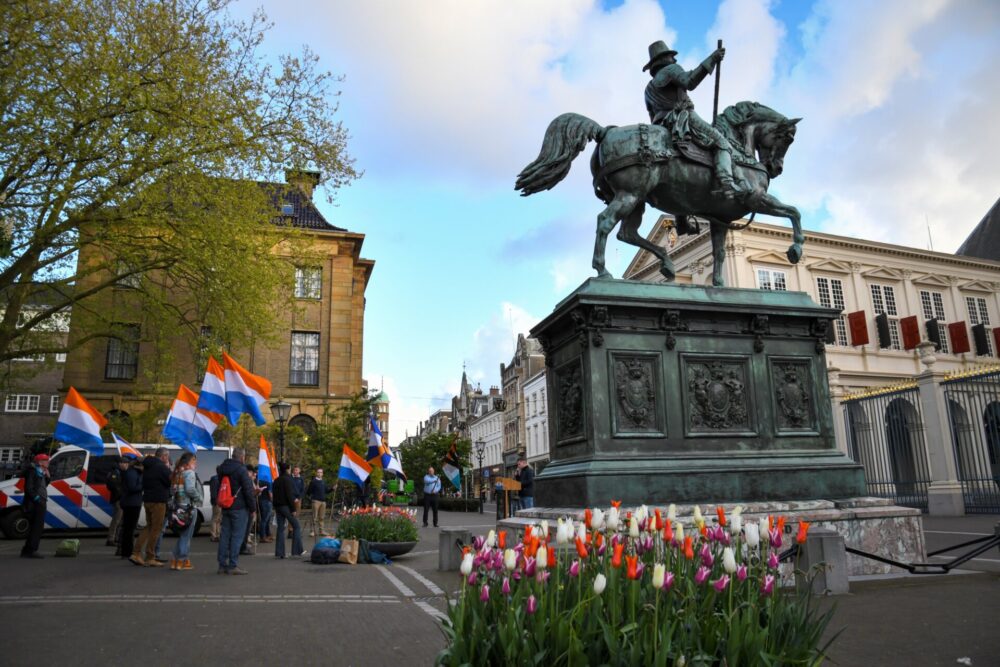 GNET_research's tweet card. Echoes of Resistance: Mapping Geuzenbond and its Latest Plot in the Netherlands