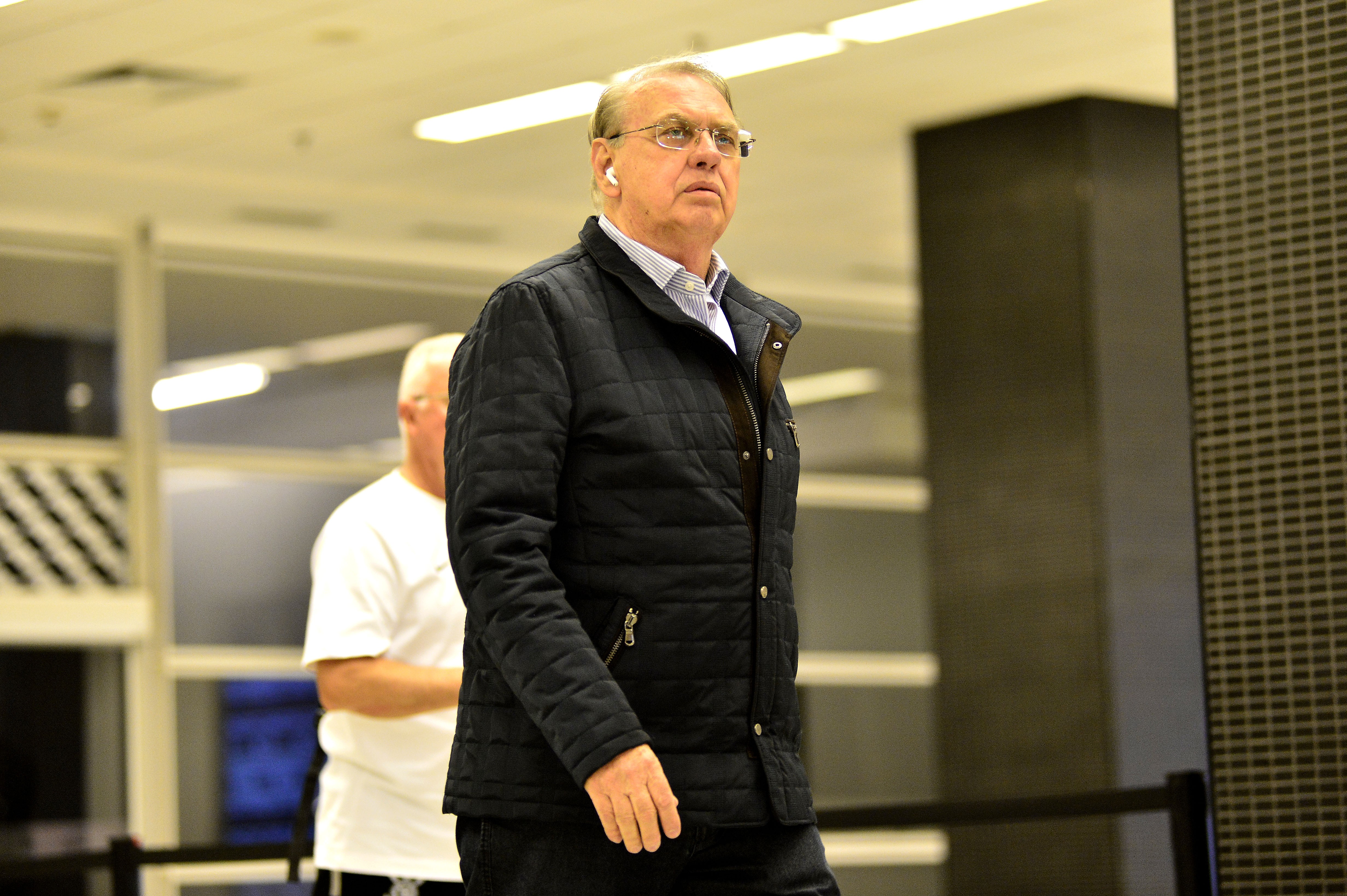 ge_timao's tweet card. Conselho do Corinthians autoriza empréstimo de R$ 100 milhões e antecipação de cota da LFU para derrubar transfer ban e melhorar o fluxo de caixa.