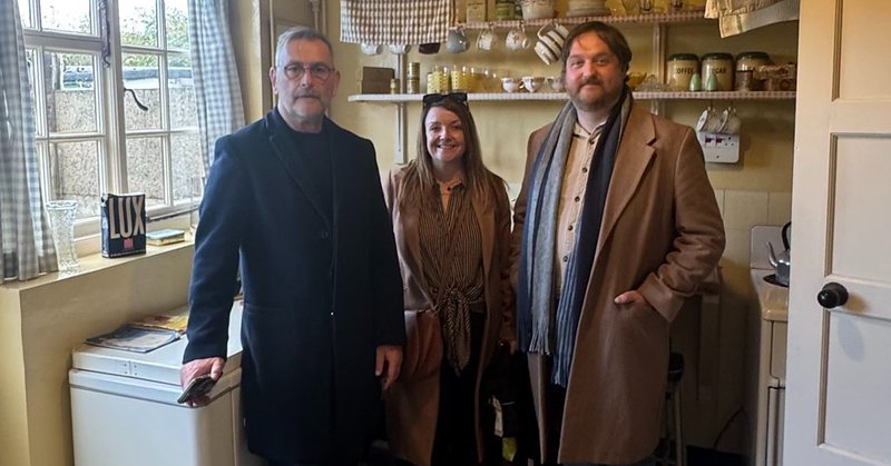 Tweet card summary image