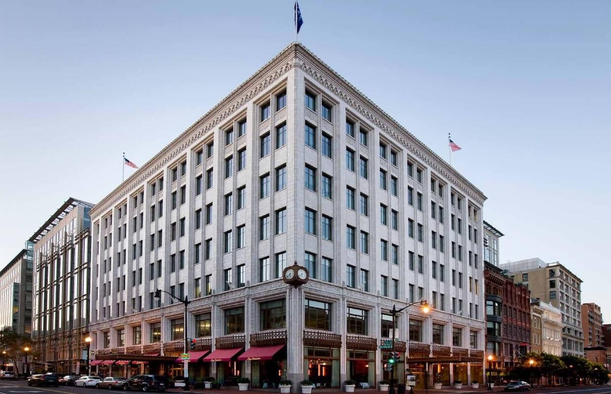 TechSpaces_DC's tweet card. Yelp to hire 500 employees in DC and lease office space in Chinatown/Gallery Place