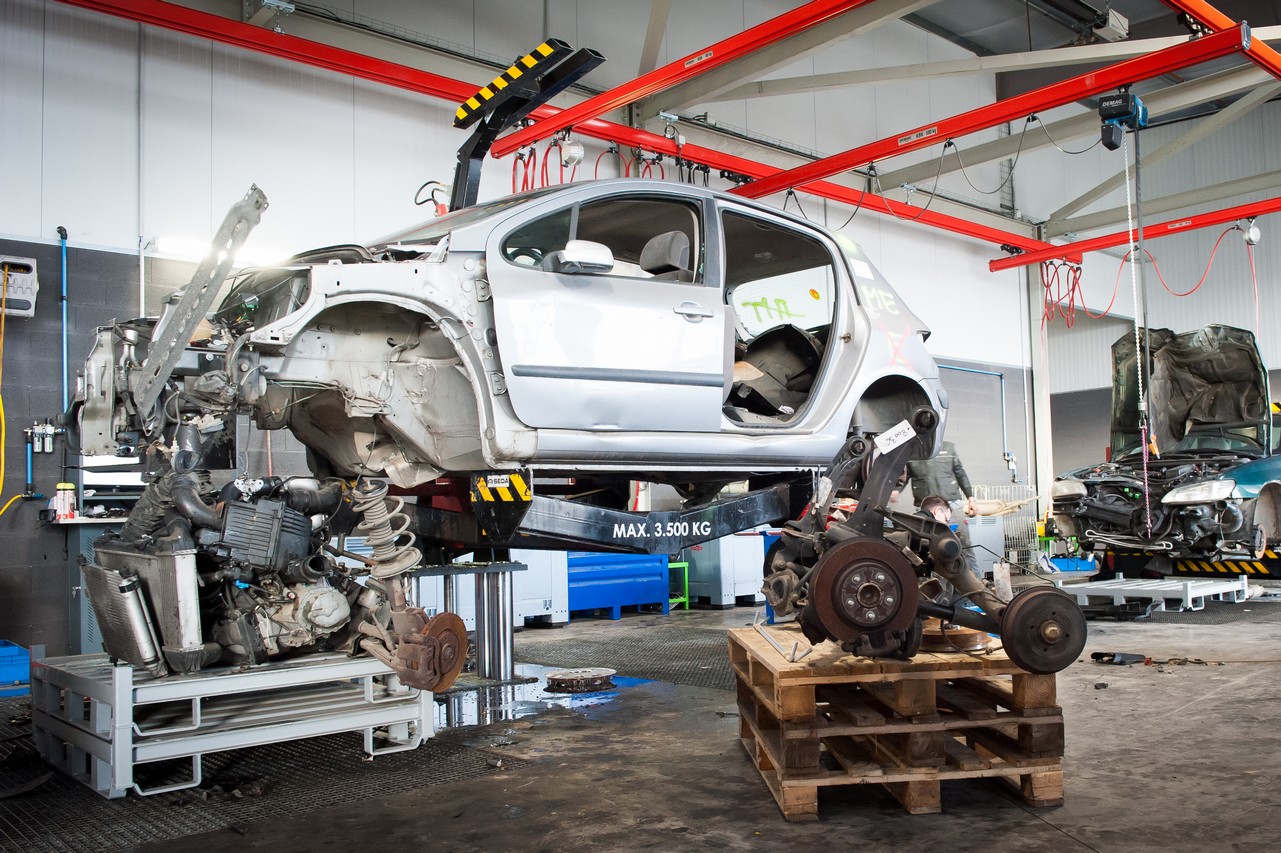 J2R_Auto's tweet card. Créée le 17 janvier, l’association Recycler Mon Véhicule a obtenu son agrément auprès des pouvoirs publics.