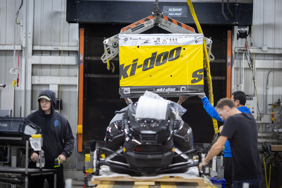 jfcodere's tweet card. Il est de plus en plus difficile pour les consommateurs de financer l’achat de motomarines, bateaux et autres véhicules récréatifs, qui restent plus longtemps dans la cour des concessionnaires,...