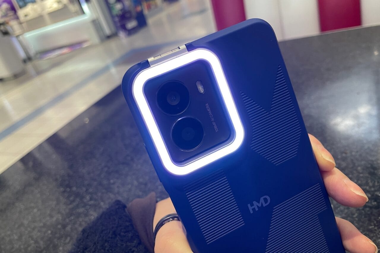 android_polska's tweet card. Recenzja HMD Fusion to recenzja modelu, który wraca do rozwiązania, które producenci – z mizernym skutkiem – forsowali w przeszłości. A może modułowość w telefonie HMD przypadnie wam do gustu?