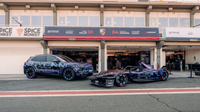 fe_notebook's tweet card. The Porsche Cayenne Electric prototype was much in evidence at the recent Valencia pre-season test and its relation to the Porsche 99X Electric raced by Pascal Wehrlein to the 2024 title and by the…