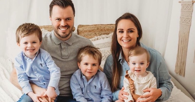 Tweet card summary image