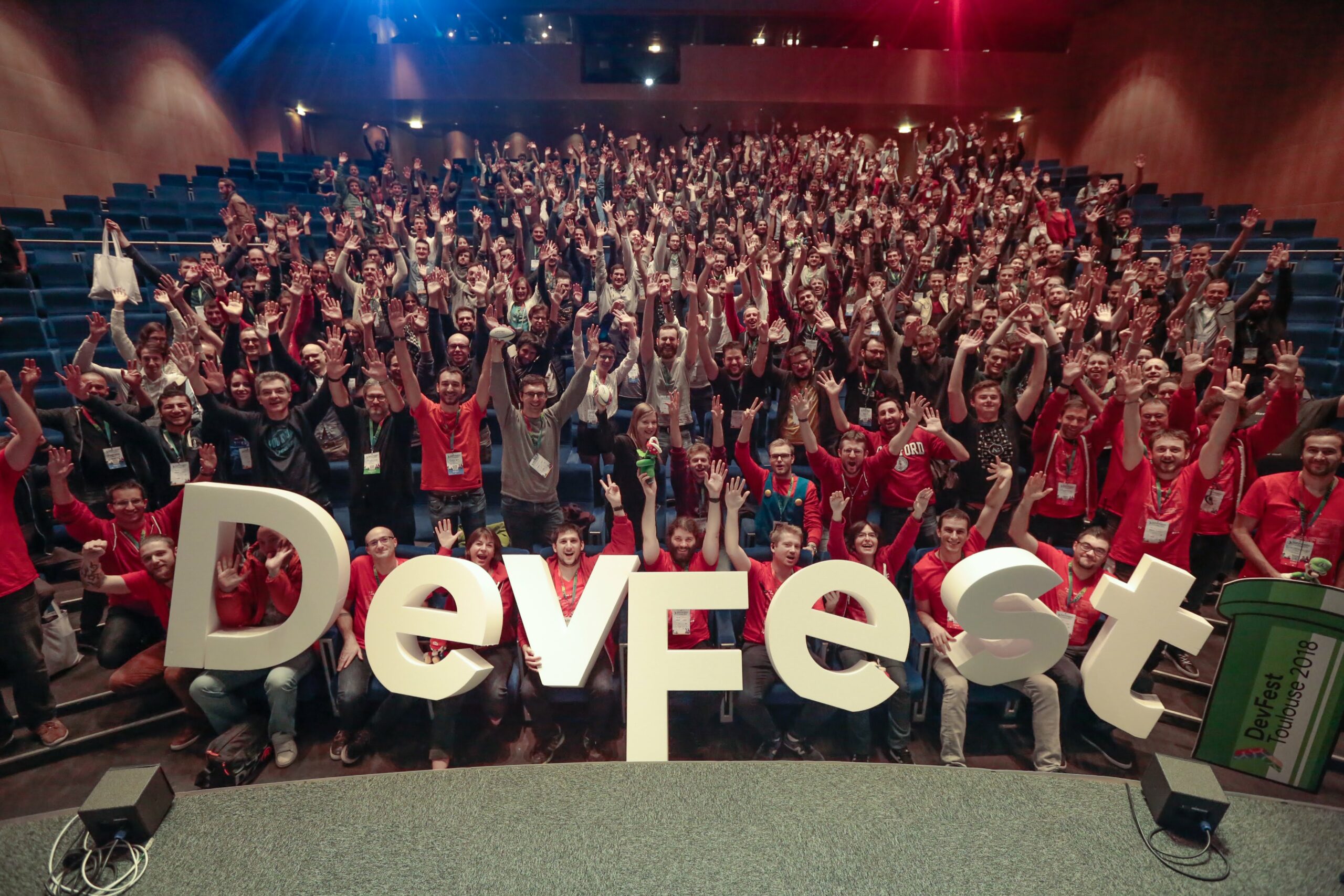 DevFestToulouse's tweet card. Édition 2025 Pour cette nouvelle édition 2025 : on prend les mêmes et on recommence, mais en mieux ! jeudi 13 novembre Centre de Congrès et d’Exposition Diagora Allez-y avec Tisséo ! Utilisez le...