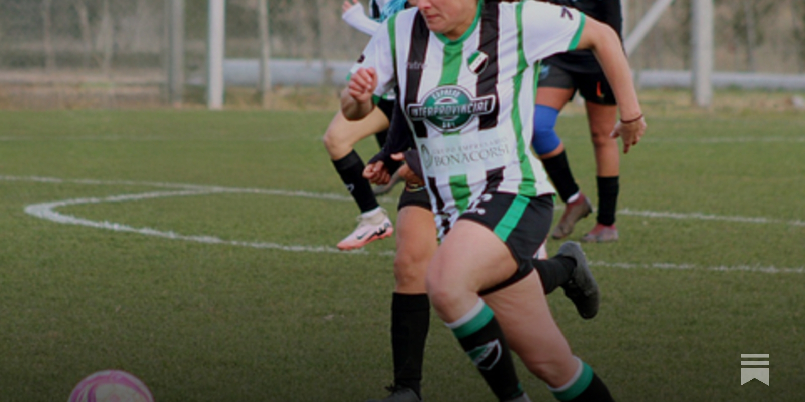 Circulobb's tweet card. El tricolor venció 4-1 a Municipales, como visitante y terminó como líder de la zona. El sueño intacto de la instancia nacional, el objetivo del elenco bahiense en este 2025.