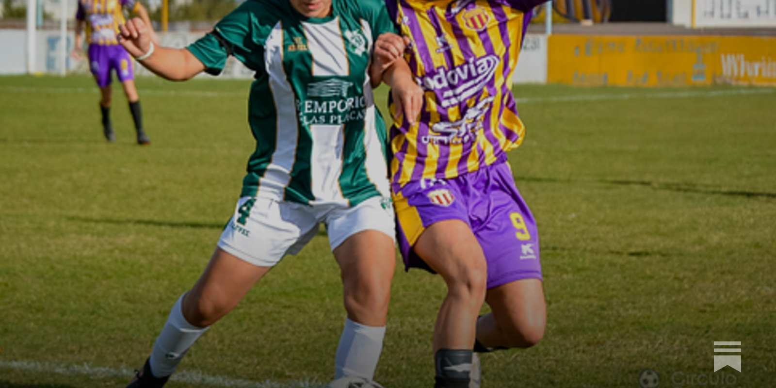 Circulobb's tweet card. En Campeonato, Municipales y Villa Mitre se cortan en las posiciones, mientras que en el ascenso Comercio y Liniers ya anticipan lo que será un duelo clave la semana que viene por el liderazgo.