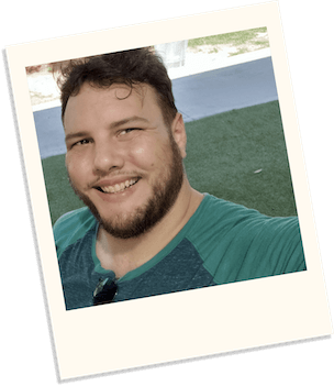 cdvillard's tweet card. Algorithms can produce things. Conversation and community, not so much.