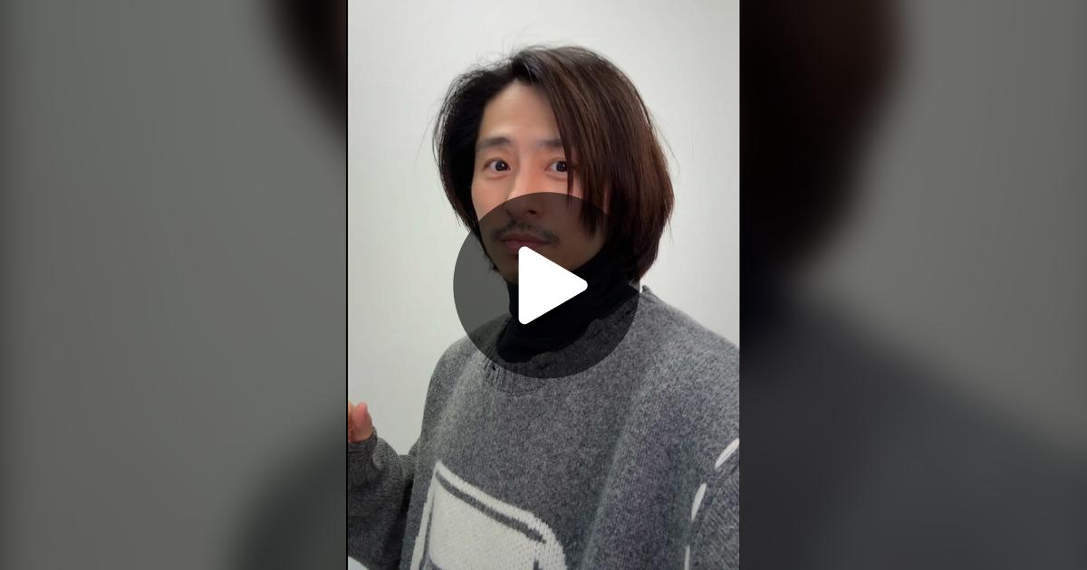 mikiccoro's tweet card. 「いいね」が1645件、コメントが185件。「もうすぐ12月だね❄︎ みんなは今年新しいアウター買った？🫠」