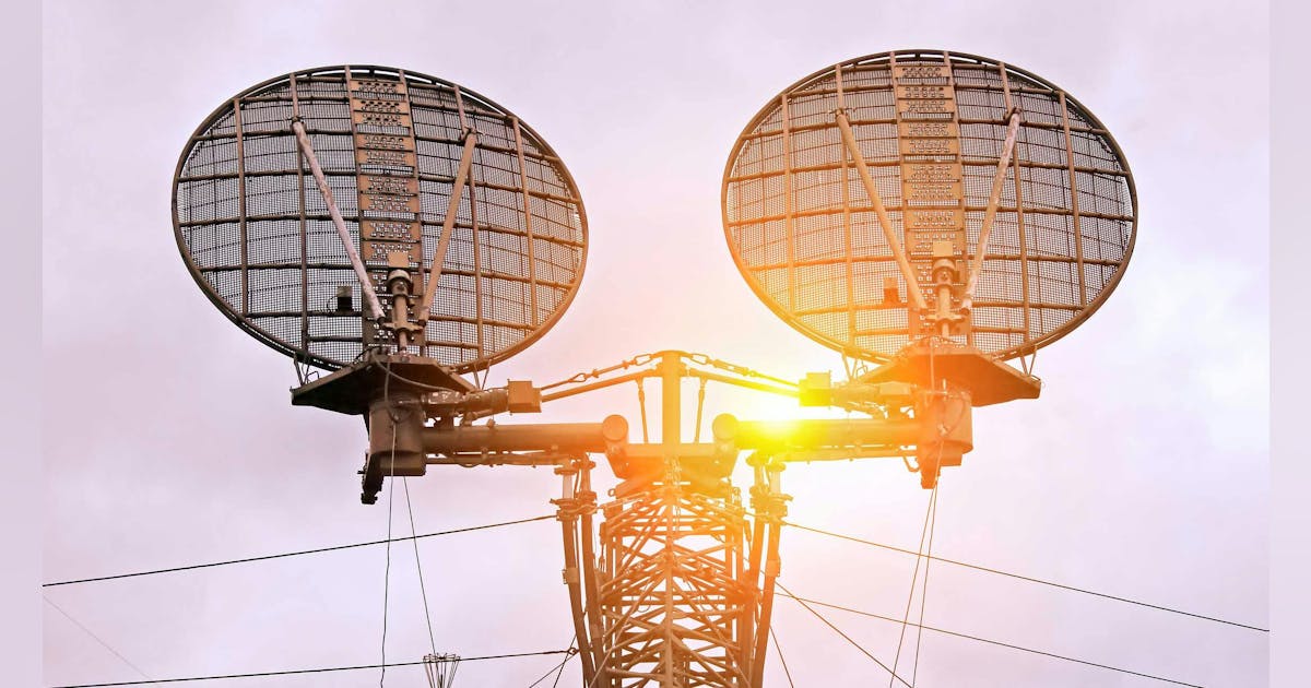 MicrowavesRF's tweet card. Here’s a simple technique for designing and building a microwave broadband oscillator based on the venerable Gunn diode.