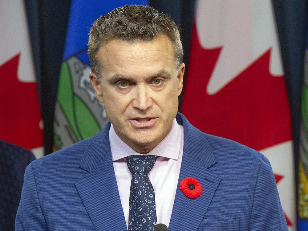 DonBraid's tweet card. Braid: A gutsy minister shows cabinet worry over private surgery scandal