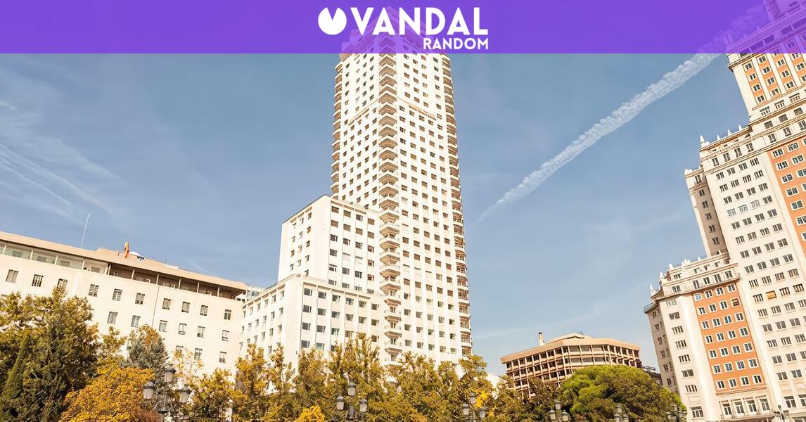 VandalOnline's tweet card. Quedan, por último, los números que sostienen la leyenda: 36–37 plantas según cómputos, 142 metros de altura estructural, 162 con la antena, y la marca...