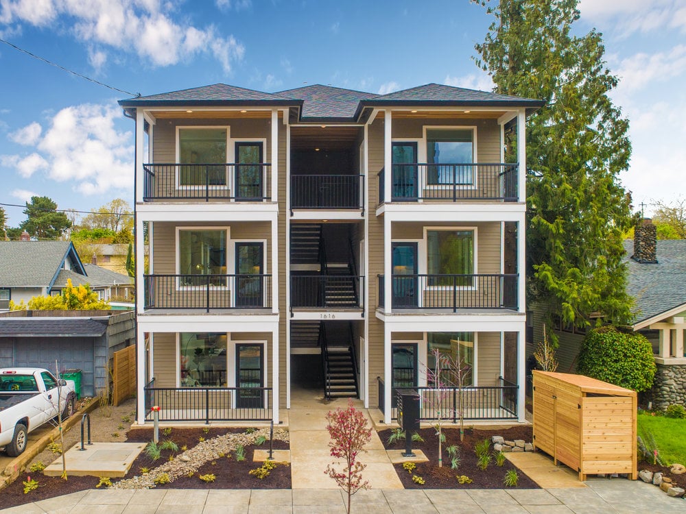 JohnLorinc's tweet card. When I look out my office window, trying to think up a lede, I find myself staring at the grey-stuccoed side-wall of a house kitty corner to mine, which was owned for a long time by a mobster of some...