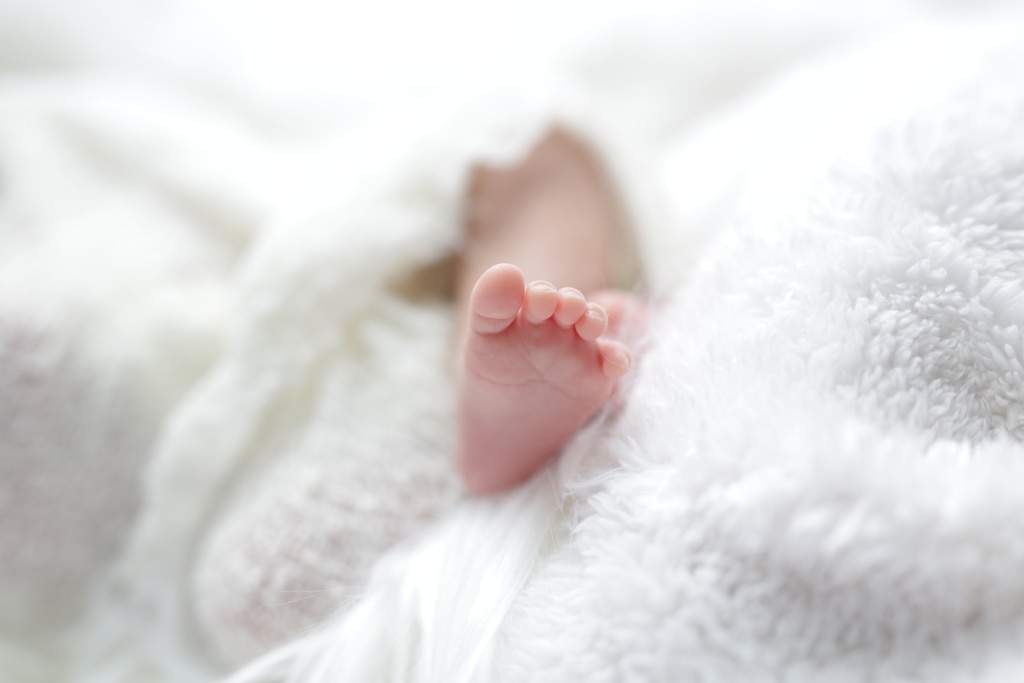 JMDC_STORIES's tweet card. こどもの医療費の近年の動向や、加入者全体の医療費への影響を整理し、第4期総合評価指標との関係をわかりやすく解説します。保険者として押さえておきたい視点や、保健事業に生かせる考え方をまとめた記事です。