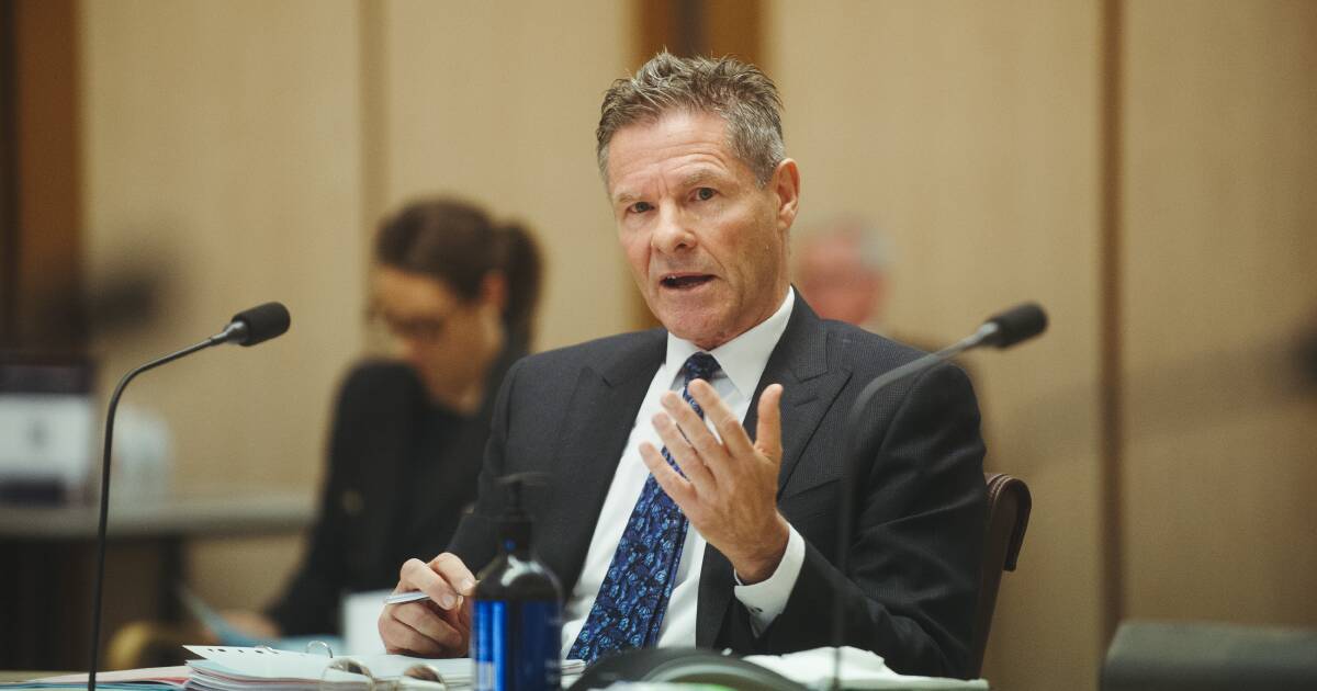 PSInformant's tweet card. The report is replete with cliches about agility, flexibility and empowerment but is short on serious analysis.