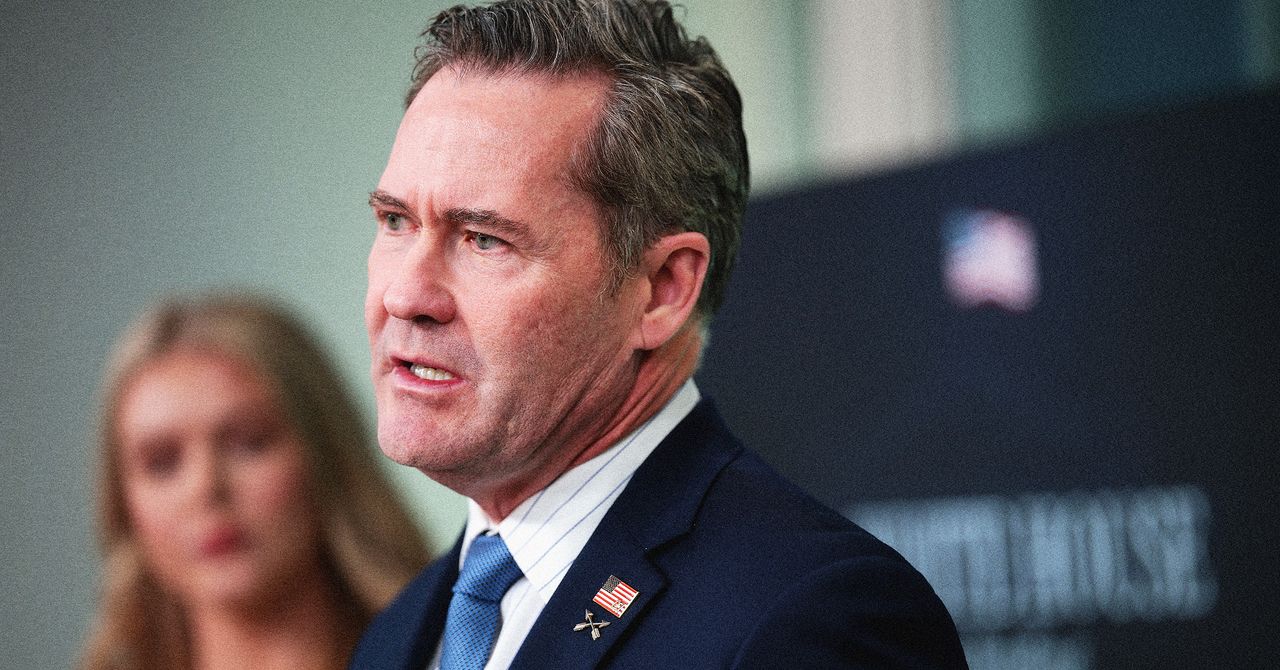 photoframd's tweet card. A WIRED review shows national security adviser Mike Waltz, White House chief of staff Susie Wiles, and other top officials left sensitive information exposed via Venmo—until WIRED asked about it.