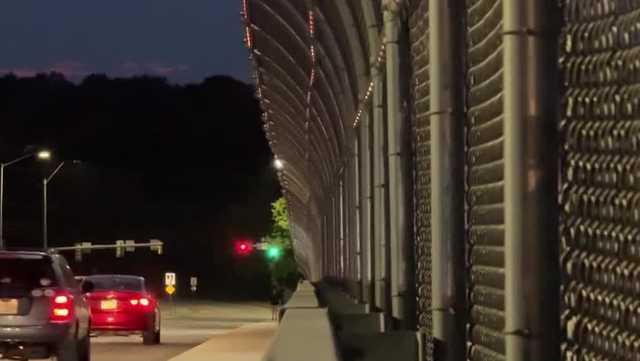 EllenDu22028476's tweet card. A new initiative has been proposed to display suicide prevention signs at 5 bridges in Manchester.