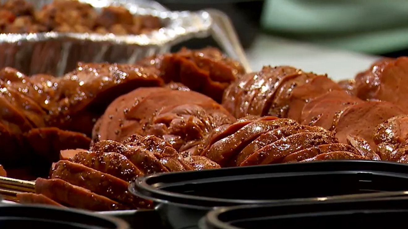 KMTR's tweet card. First Baptist Church of Eugene is inviting all members of the community to come for a free meal on Thanksgiving Day.First B’s Community Thanksgiving will take p