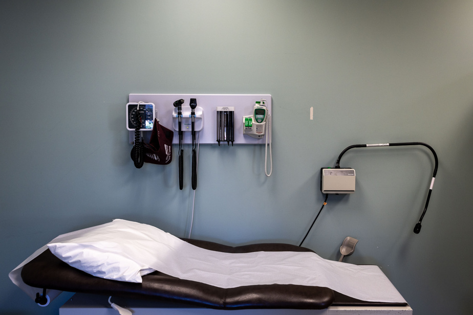 marc_tanguay's tweet card. L’adoption sous bâillon de la loi 2 provoquera un « exode massif » de médecins de famille dans les Laurentides et Lanaudière, avertit l’association des médecins omnipraticiens des deux régions. Plus...