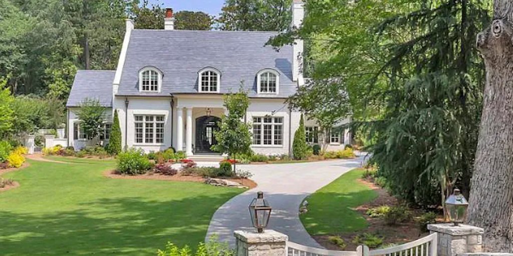 AssumableEdge's tweet card. Assumable Edge is a daily newsletter featuring properties with assumable mortgages. With an assumable mortgage, the buyer of a property can assume, or take over, the mortgage of the seller. Many of...