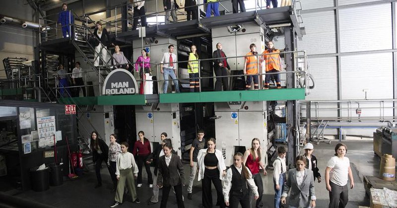 Tweet card summary image