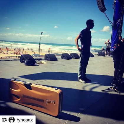 Tweet card summary image