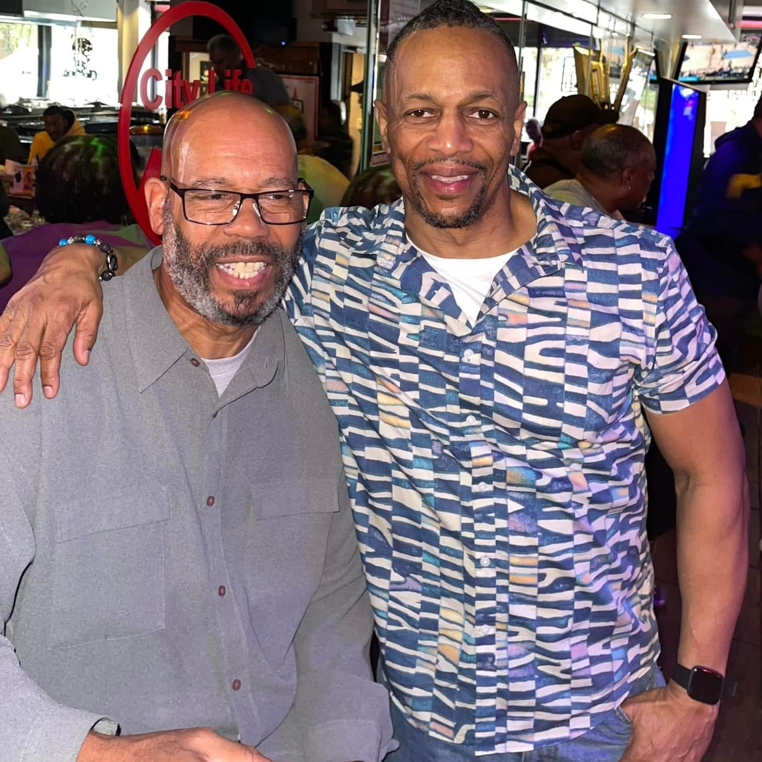 moses_battle's tweet card. I pray that by sharing my health journey, I can be ‘that person’ for someone else in their time of need. It can make a world of difference!