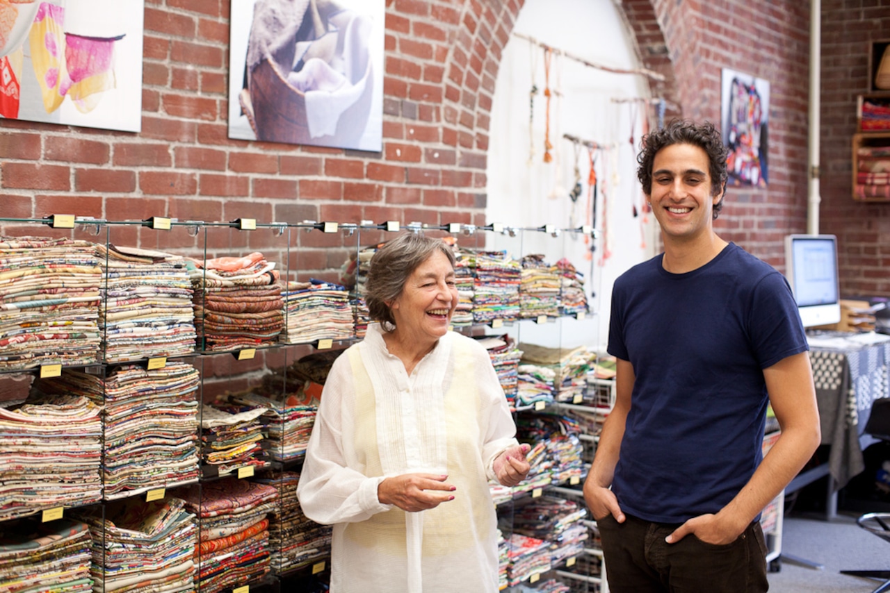 TextileHive's tweet card. Fashion and interior designers turn to Andrea Aranow’s collection of 40,000 unique textiles from around the world for inspiration.