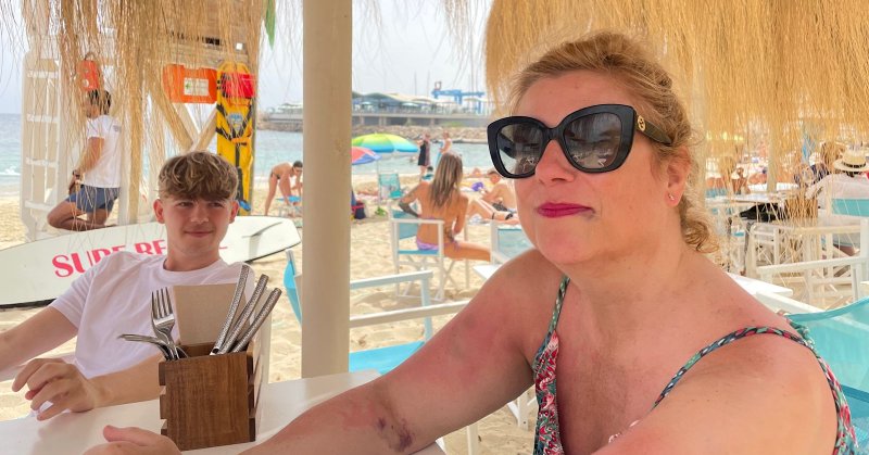 Tweet card summary image