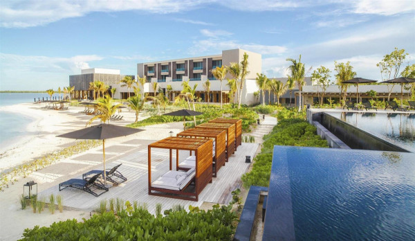 gitecom's tweet card. ¿Qué cambios trae la pandemia al diseño y la arquitectura hotelera?. Sostenibilidad, naturaleza y autenticidad