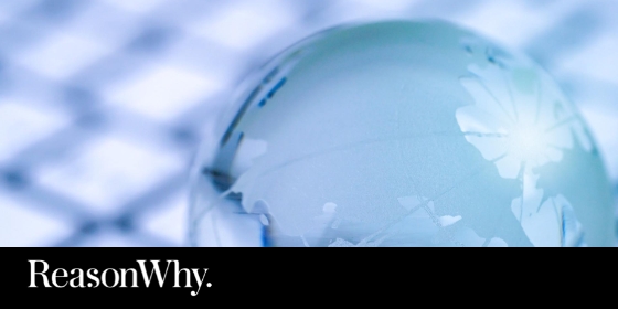 Contraejemplo's tweet card. El modelo está entrenado con millones de investigaciones académicas sobre el cambio climático.