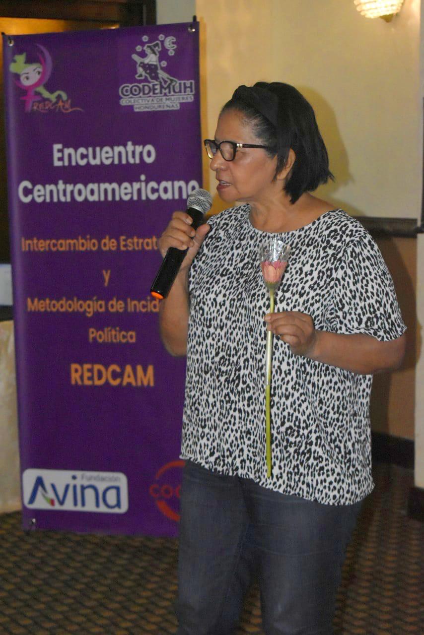 CODEMUH1's tweet card. Lourdes Ramírez – En Alta Voz San Pedro Sula, Honduras. En un reciente podcast de En Alta Voz, la Red Centroamericana de las Mujeres en Solidaridad con las Trabajadoras de la Maquila (REDCAM)...