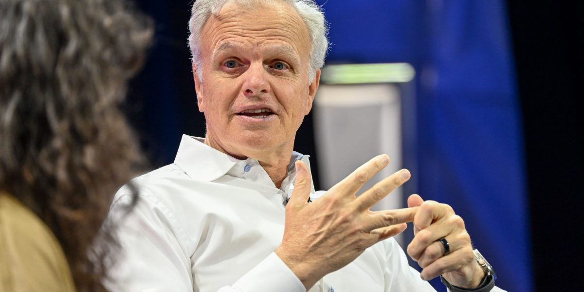 FortuneMagazine's tweet card. It’s a tense moment for air travel. However, Breeze Airways CEO, chairman, and founder David Neeleman sought to reassure the audience at Fortune’s Brainstorm Tech.