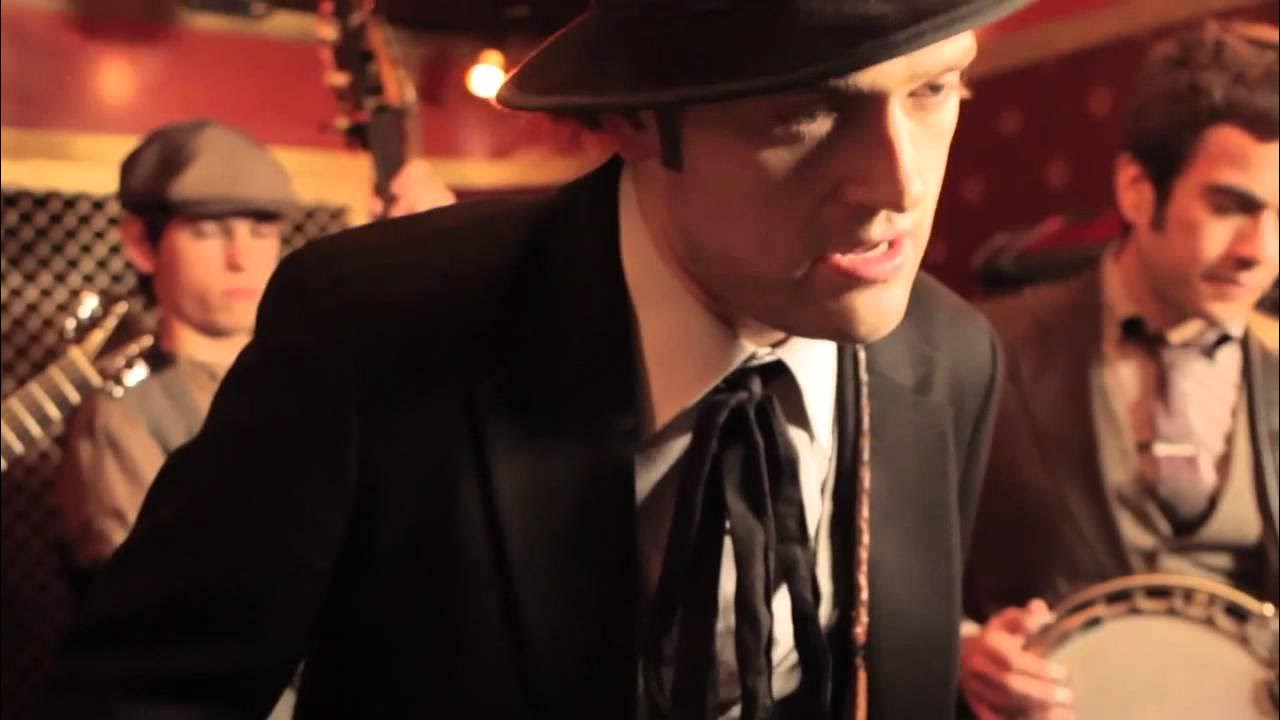 Scholomonar's tweet card. Punch Brothers - "Movement and Location" [Official Video]