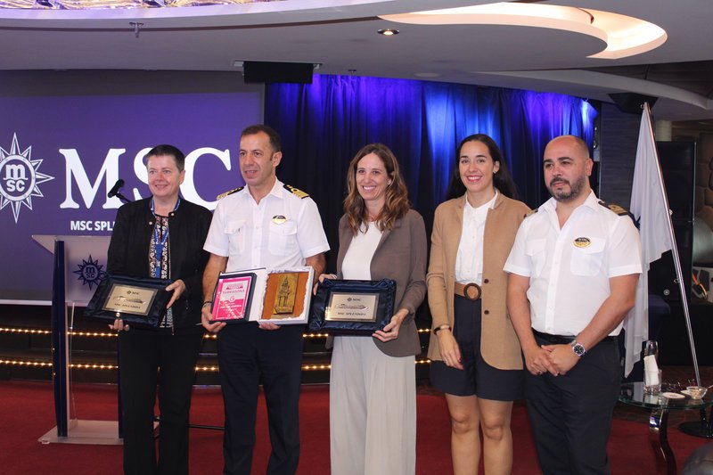 diarioelcanal's tweet card. El puerto de Tarragona ha recibido este viernes 16 de mayo por primera vez al buque MSC Splendida, perteneciente a MSC Cruceros. Con motivo de esta escala