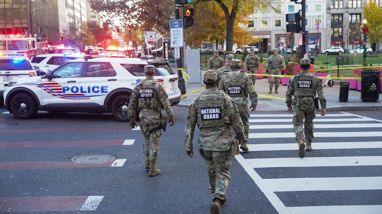 tagesschau's tweet card. US-Präsident Trump spricht nach Schüssen auf Nationalgardisten von einem "Akt des Terrors". Fox News berichtet, der Verdächtige habe früher mit der CIA zusammengearbeitet. Welche Erkenntnisse gibt es...